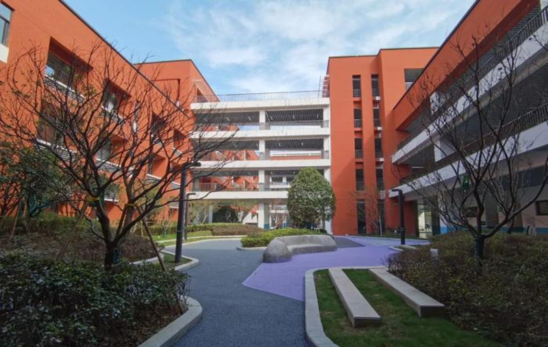 重庆两江新区金渝学校.png